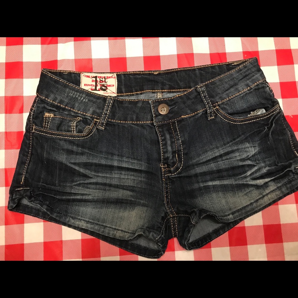 1st kiss jean shorts size 7